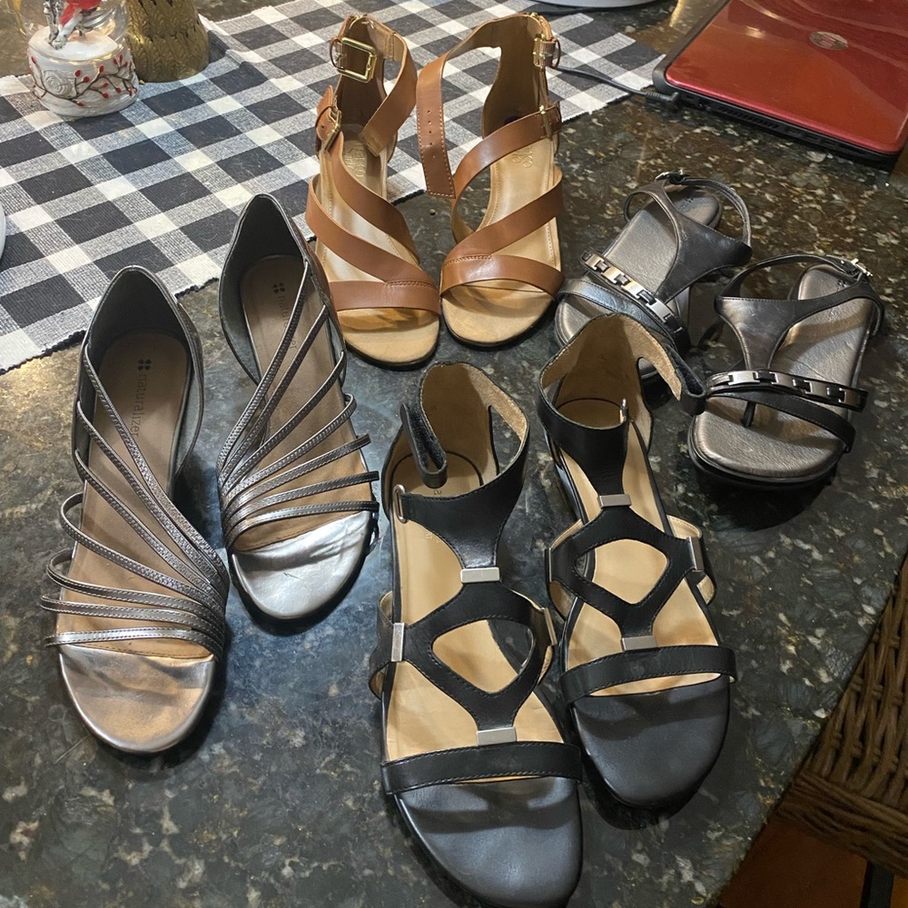 Sandal Dump! Pick whichever you like! Naturalizer, Franco Sarto & more!